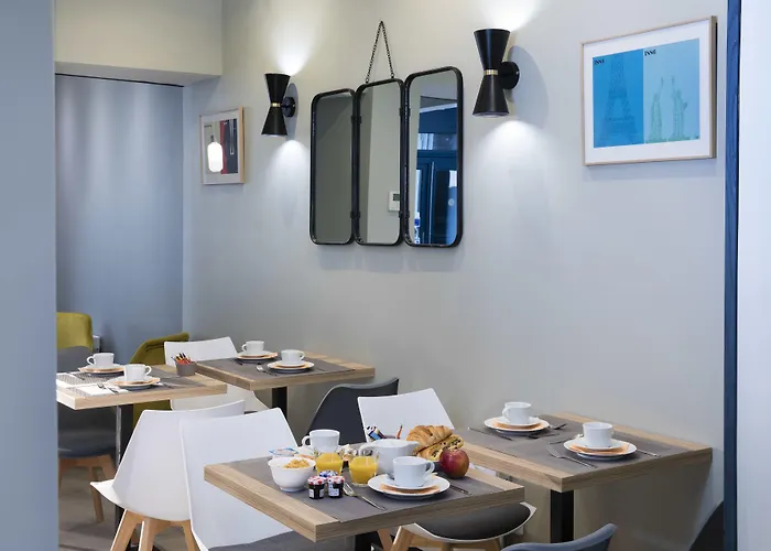 Moulin 3* Parigi