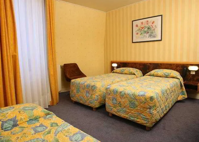 ホテル Moulin パリ